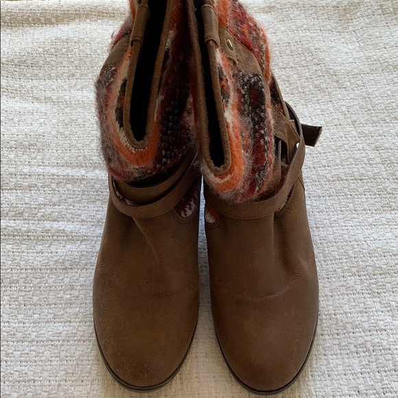 Candie’s Southwestern Booties - Picture 2 of 4